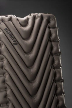 Klymit Insulated Static V Luxe - Isomatte 7 Klymit Insulated Static V Luxe - Isomatte -Outwell Verkaufs-Shop klymit insulated static v luxe isomatte detail 3
